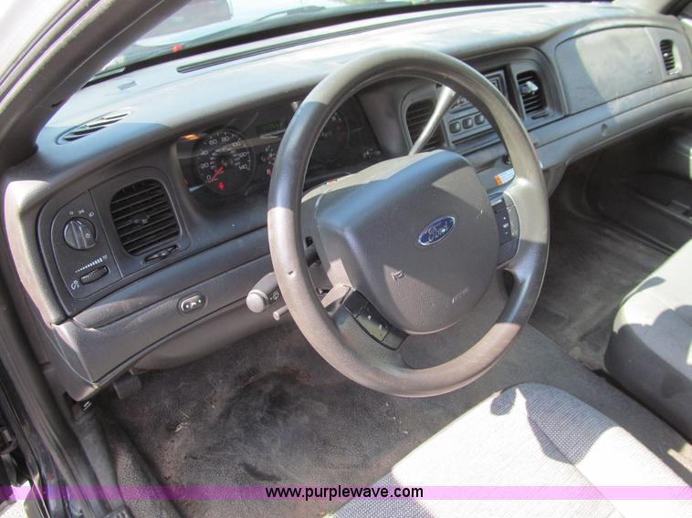image for item K6373 2009 Ford Crown Victoria Police Interceptor