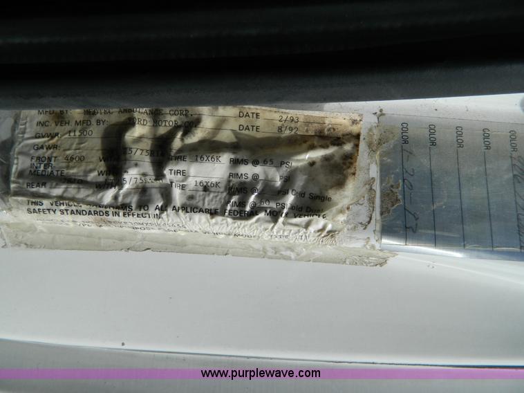 image for item K8186 1993 Ford Econoline E350 ambulance