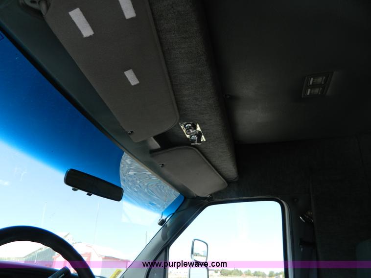 image for item K8186 1993 Ford Econoline E350 ambulance