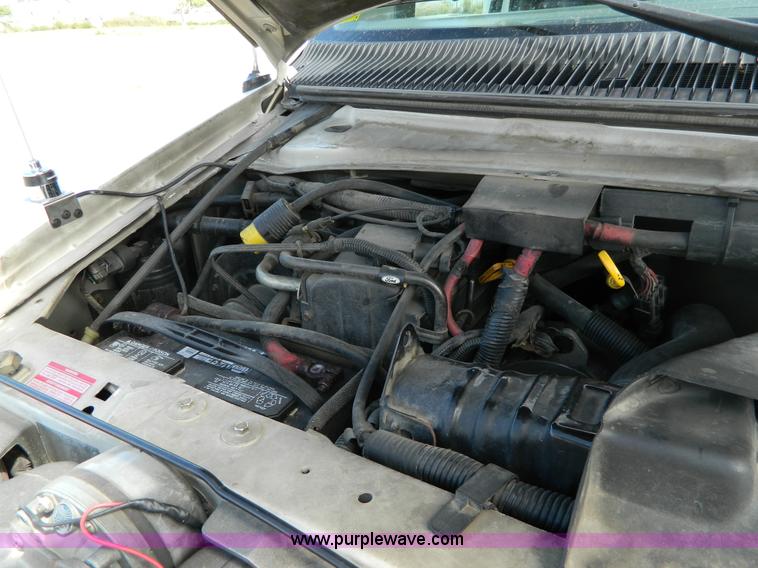 image for item K8186 1993 Ford Econoline E350 ambulance