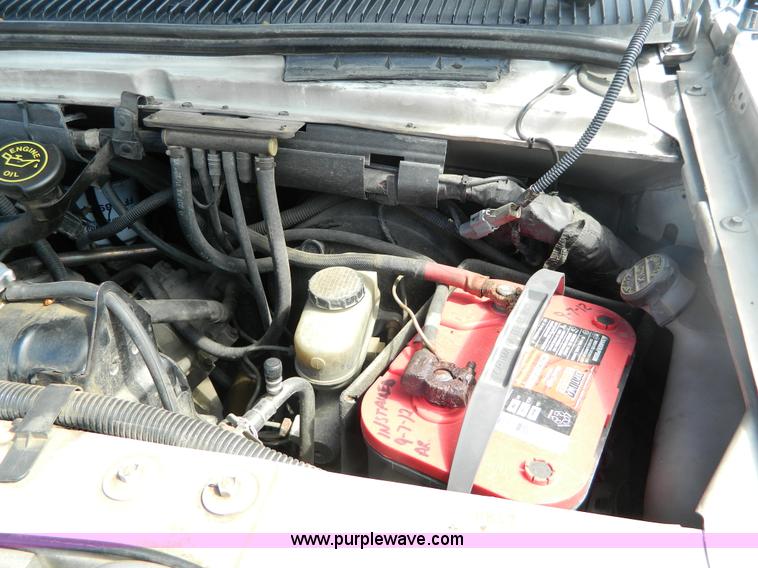 image for item K8186 1993 Ford Econoline E350 ambulance