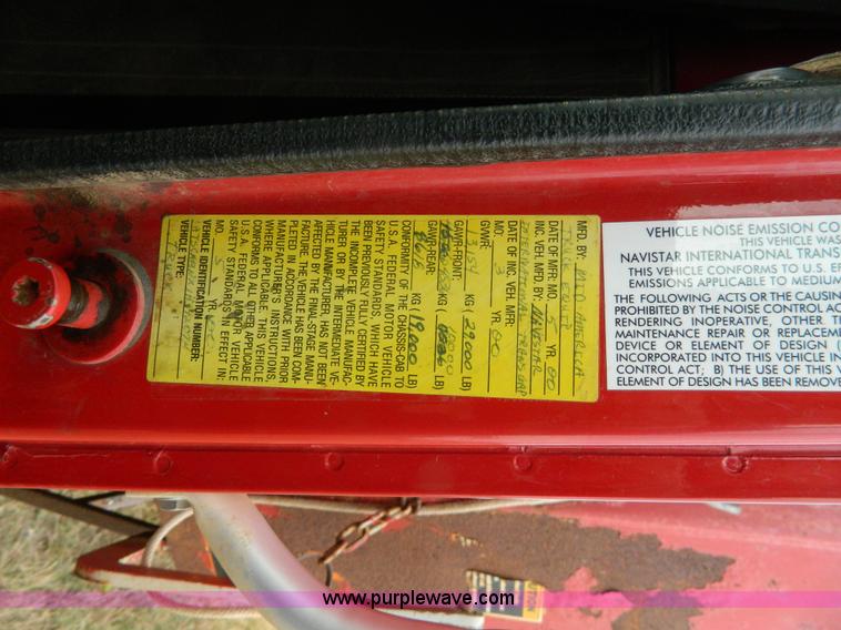 image for item K8198 2001 International 4700 dump truck