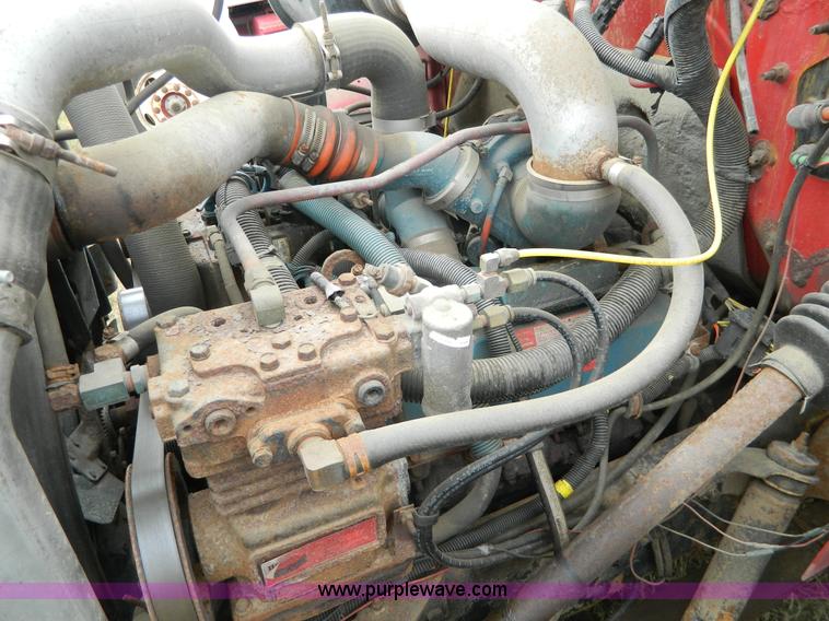 image for item K8198 2001 International 4700 dump truck