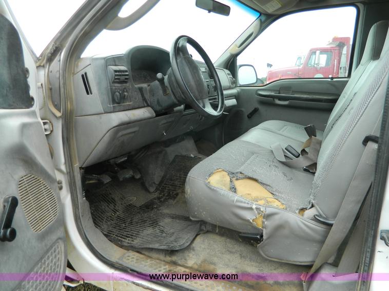 image for item K8200 2005 Ford F250 Super Duty pickup truck