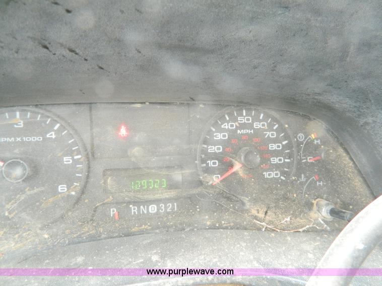 image for item K8200 2005 Ford F250 Super Duty pickup truck