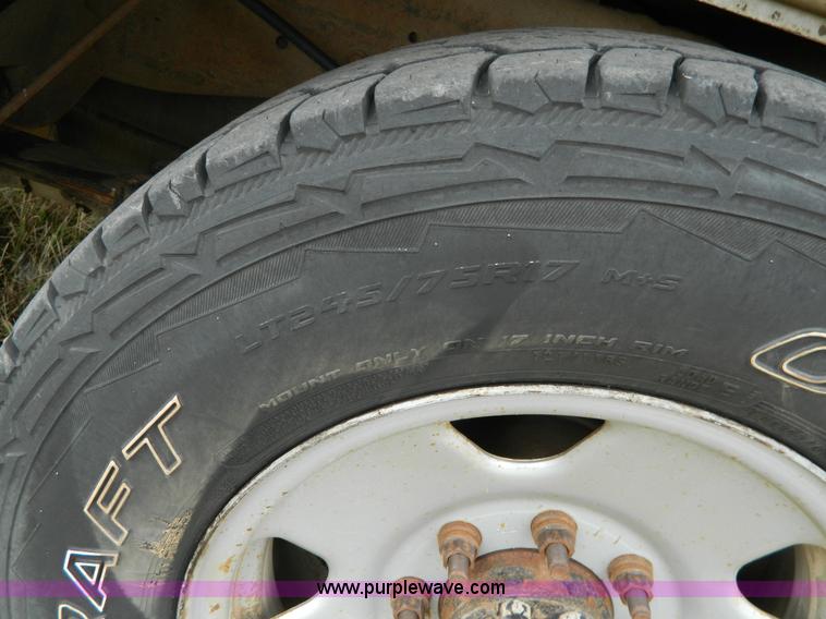 image for item K8200 2005 Ford F250 Super Duty pickup truck