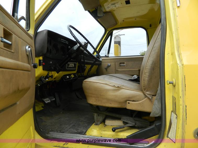 image for item K8201 1984 Chevrolet C70 brush fire truck