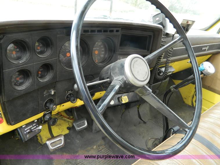 image for item K8201 1984 Chevrolet C70 brush fire truck