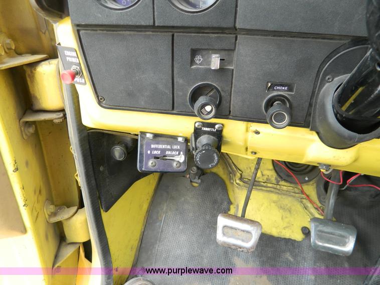 image for item K8201 1984 Chevrolet C70 brush fire truck