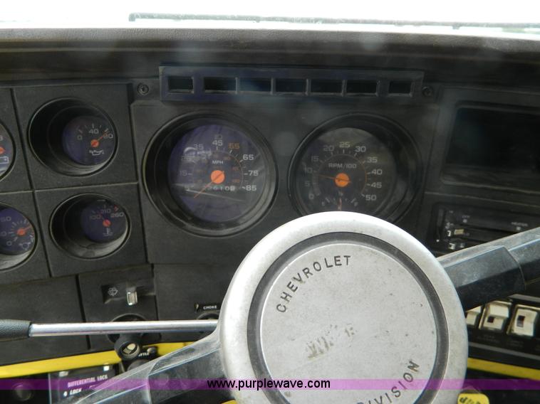 image for item K8201 1984 Chevrolet C70 brush fire truck