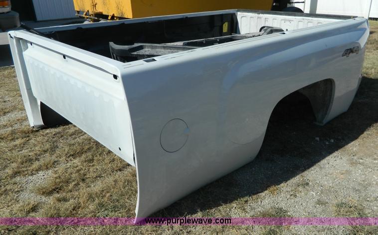 image for item K8225 Chevrolet pickup truck bed