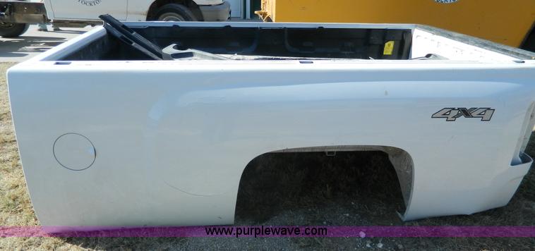 image for item K8225 Chevrolet pickup truck bed