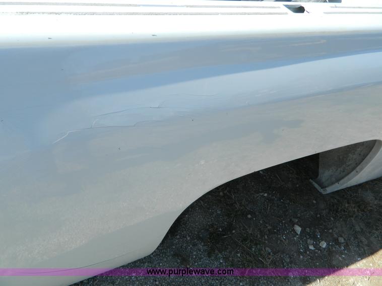 image for item K8225 Chevrolet pickup truck bed