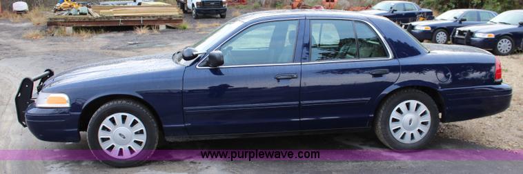 image for item L2337 2010 Ford Crown Victoria Police Interceptor