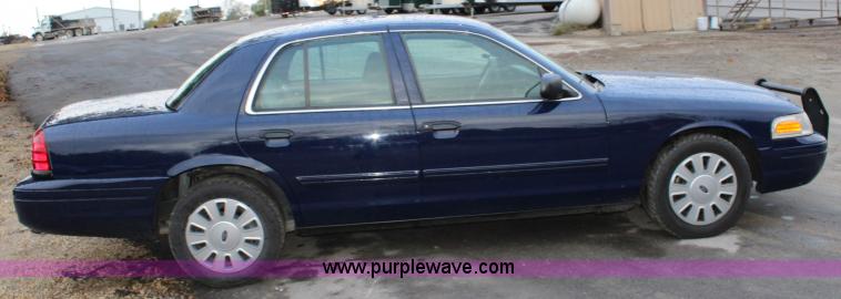 image for item L2337 2010 Ford Crown Victoria Police Interceptor