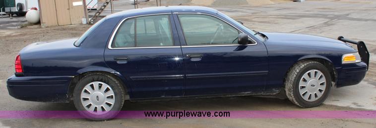 image for item L2338 2010 Ford Crown Victoria Police Interceptor