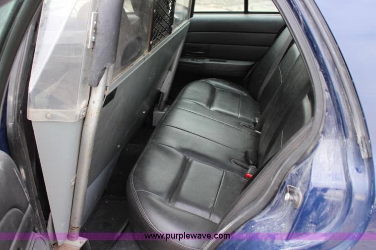 image for item L2338 2010 Ford Crown Victoria Police Interceptor