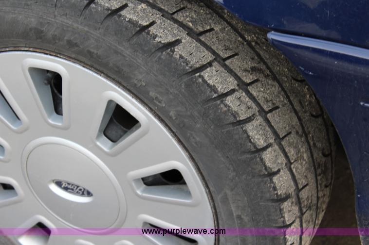 image for item L2338 2010 Ford Crown Victoria Police Interceptor