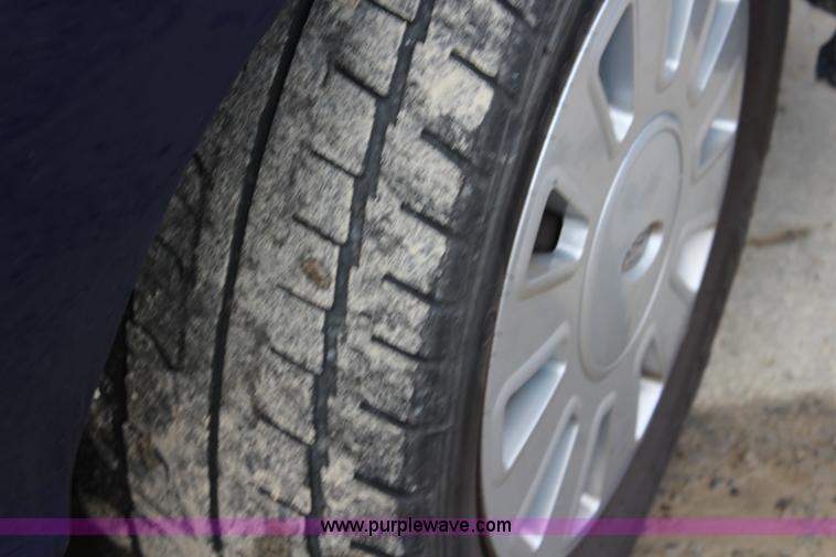 image for item L2338 2010 Ford Crown Victoria Police Interceptor