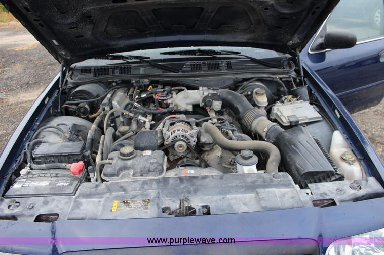 image for item L2339 2010 Ford Crown Victoria Police Interceptor