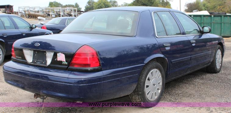 image for item L2340 2010 Ford Crown Victoria Police Interceptor