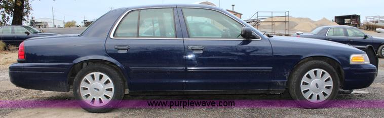 image for item L2340 2010 Ford Crown Victoria Police Interceptor