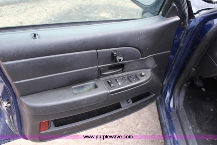 image for item L2340 2010 Ford Crown Victoria Police Interceptor