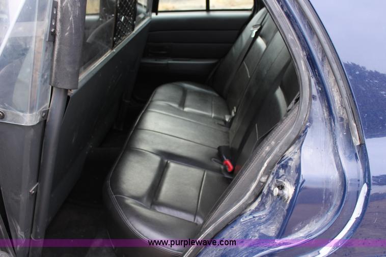 image for item L2340 2010 Ford Crown Victoria Police Interceptor