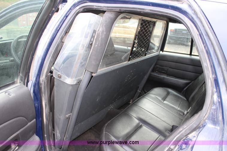 image for item L2340 2010 Ford Crown Victoria Police Interceptor