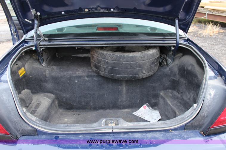 image for item L2340 2010 Ford Crown Victoria Police Interceptor