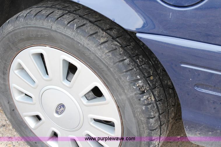 image for item L2340 2010 Ford Crown Victoria Police Interceptor