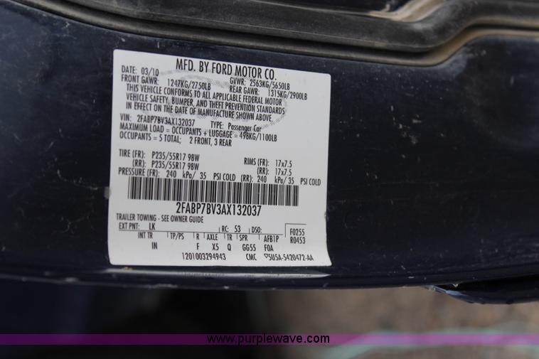 image for item L2340 2010 Ford Crown Victoria Police Interceptor