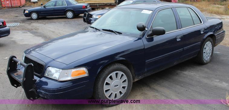 image for item L2341 2010 Ford Crown Victoria Police Interceptor
