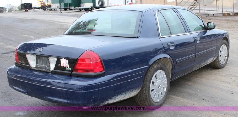 image for item L2341 2010 Ford Crown Victoria Police Interceptor