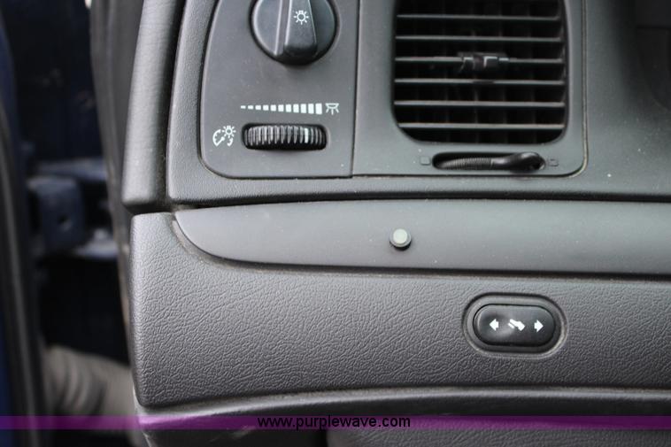 image for item L2341 2010 Ford Crown Victoria Police Interceptor