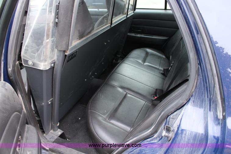 image for item L2341 2010 Ford Crown Victoria Police Interceptor