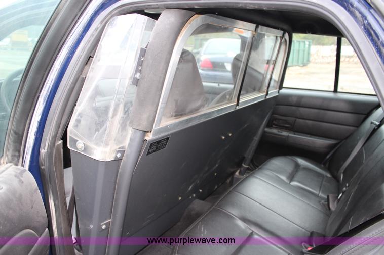 image for item L2341 2010 Ford Crown Victoria Police Interceptor