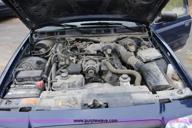image for item L2341 2010 Ford Crown Victoria Police Interceptor