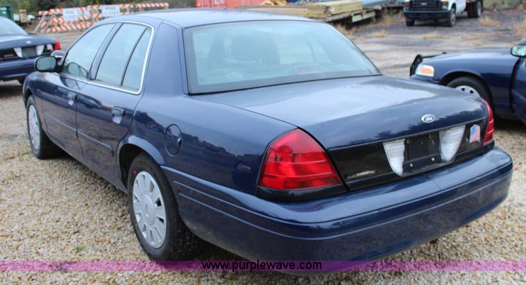 image for item L2342 2008 Ford Crown Victoria Police Interceptor