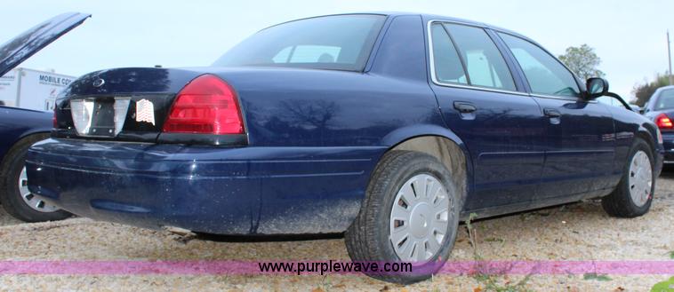 image for item L2342 2008 Ford Crown Victoria Police Interceptor