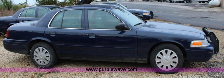 image for item L2342 2008 Ford Crown Victoria Police Interceptor