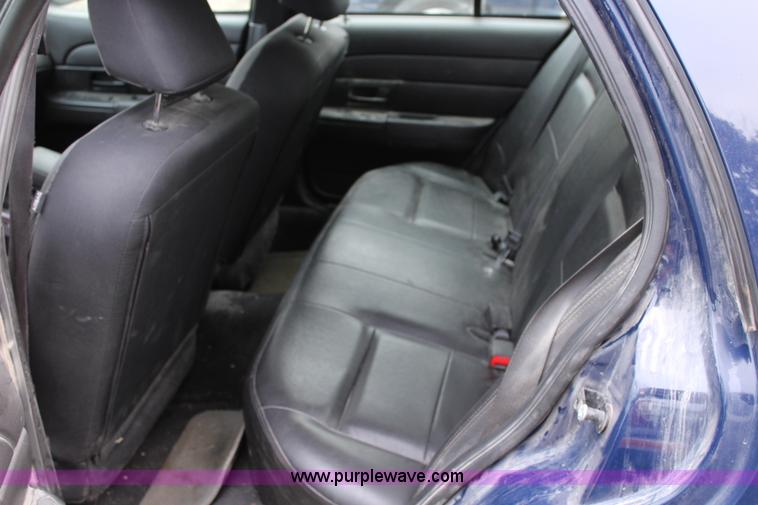 image for item L2342 2008 Ford Crown Victoria Police Interceptor