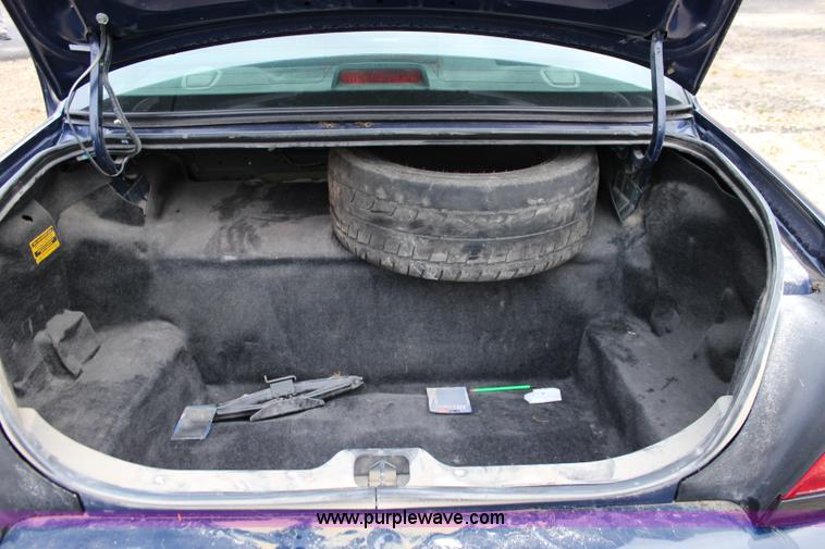 image for item L2342 2008 Ford Crown Victoria Police Interceptor