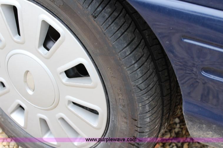 image for item L2342 2008 Ford Crown Victoria Police Interceptor