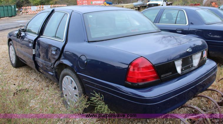 image for item L2343 2010 Ford Crown Victoria Police Interceptor