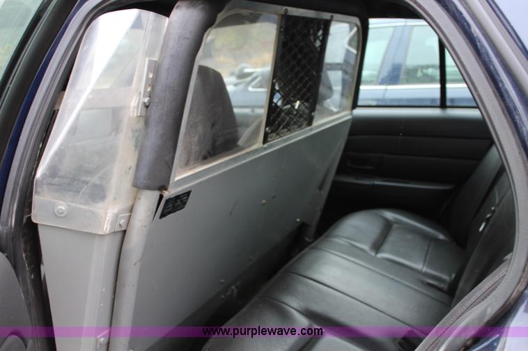 image for item L2343 2010 Ford Crown Victoria Police Interceptor