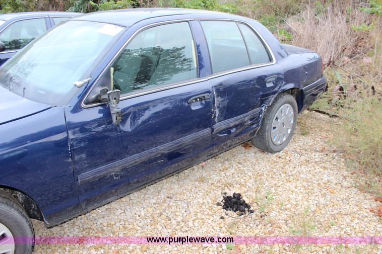 image for item L2343 2010 Ford Crown Victoria Police Interceptor