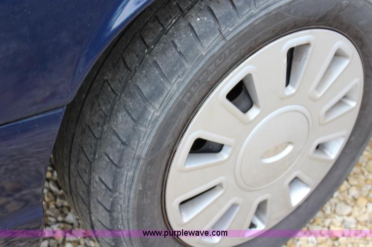 image for item L2343 2010 Ford Crown Victoria Police Interceptor