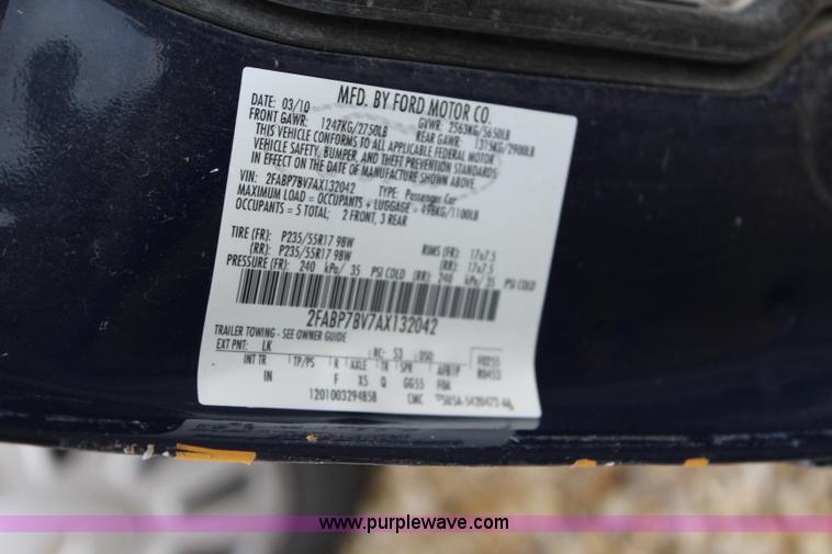 image for item L2343 2010 Ford Crown Victoria Police Interceptor