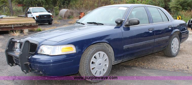 image for item L2344 2010 Ford Crown Victoria Police Interceptor